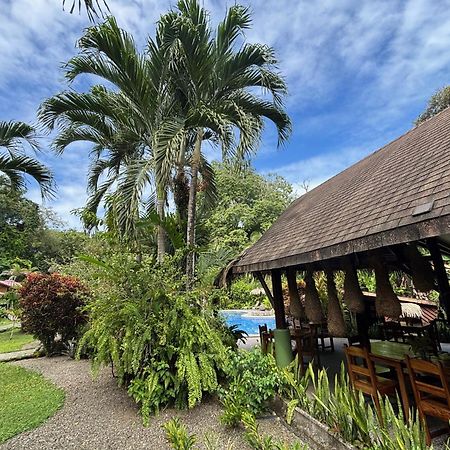 Hotel Suizo Loco Lodge & Resort Cahuita Exteriör bild