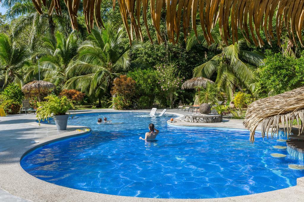 Hotel Suizo Loco Lodge & Resort Cahuita Exteriör bild