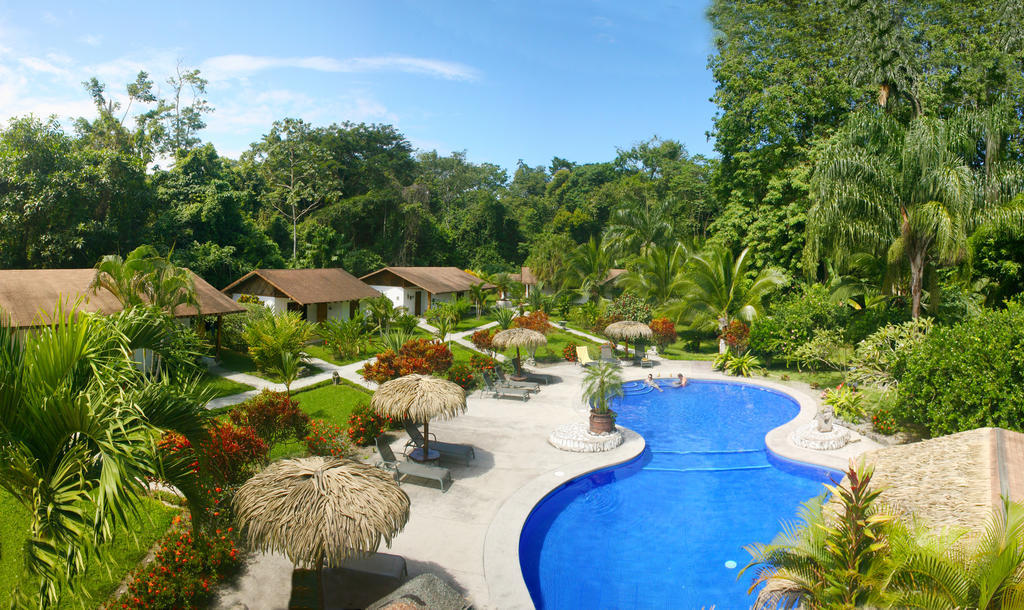 Hotel Suizo Loco Lodge & Resort Cahuita Exteriör bild