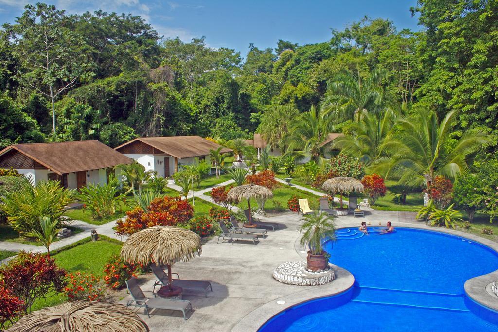 Hotel Suizo Loco Lodge & Resort Cahuita Exteriör bild