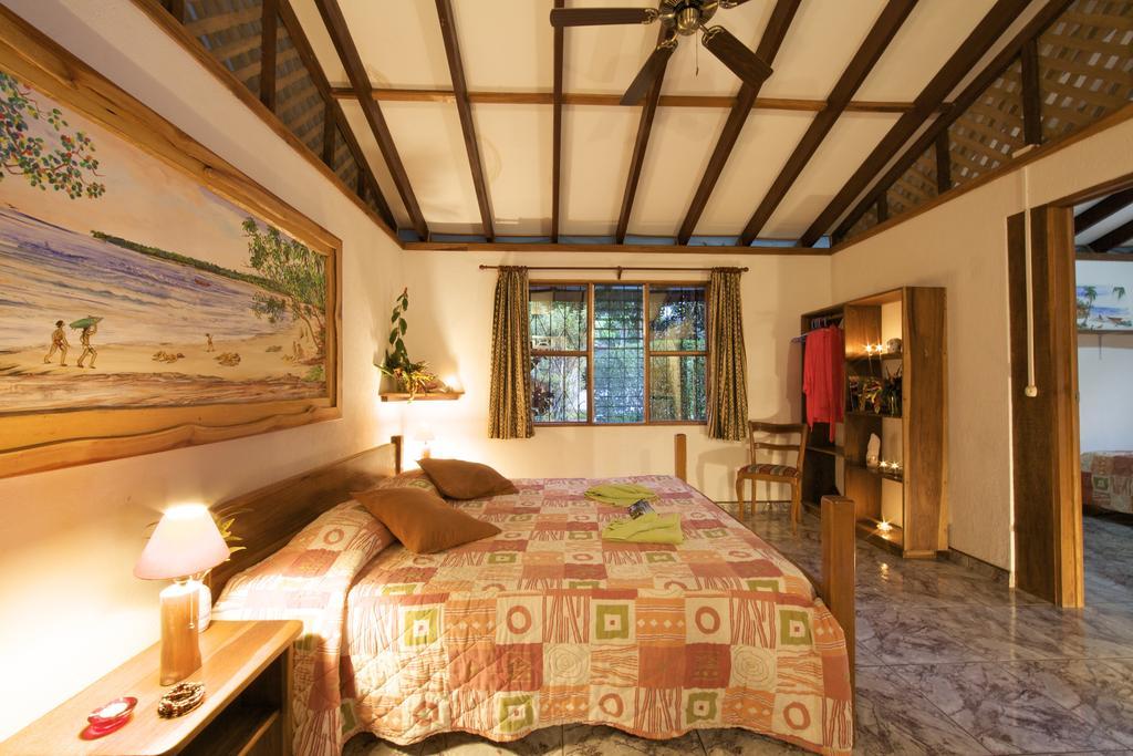 Hotel Suizo Loco Lodge & Resort Cahuita Rum bild