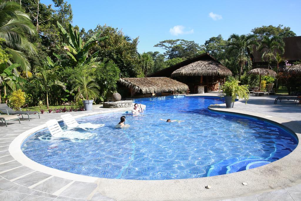 Hotel Suizo Loco Lodge & Resort Cahuita Exteriör bild